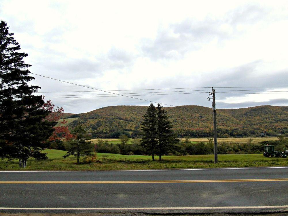印第安雪松木屋假日公园 Margaree Forks 外观 照片