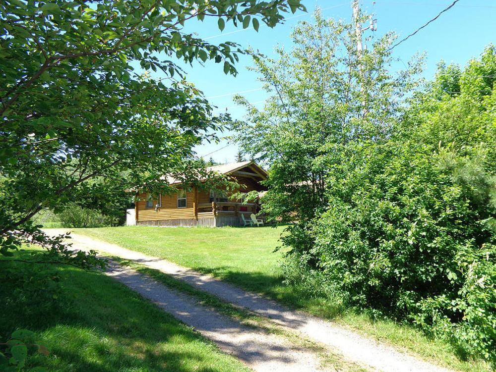 印第安雪松木屋假日公园 Margaree Forks 外观 照片